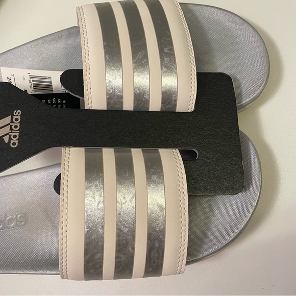 Adidas Adilette Comfort Slides Slip On White and Silver Woman’s Size 7 Sandal - Picture 4 of 12